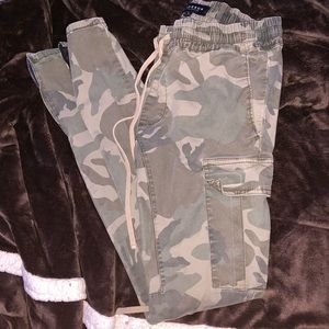 Pacsun camo zipper pants
